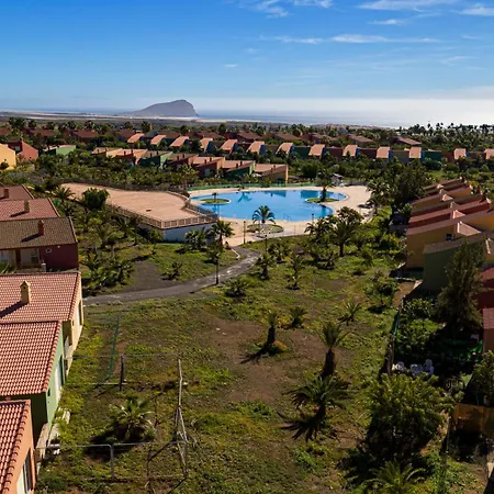 Adosado La Tabaiba Holiday home *